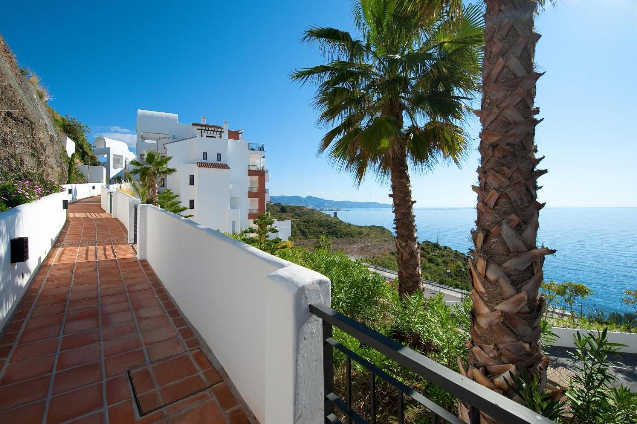 Amplio Apartamento De 2 Dormitorios Vista Mar Lateral Torrox Exterior photo