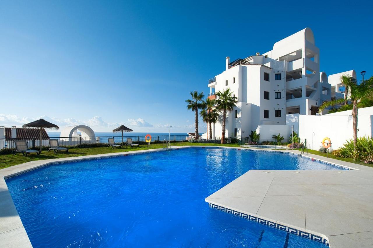 Amplio Apartamento De 2 Dormitorios Vista Mar Lateral Torrox Exterior photo
